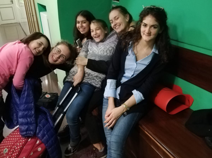 VEGA_Club_Bologna_ragazze-2-1-700x520